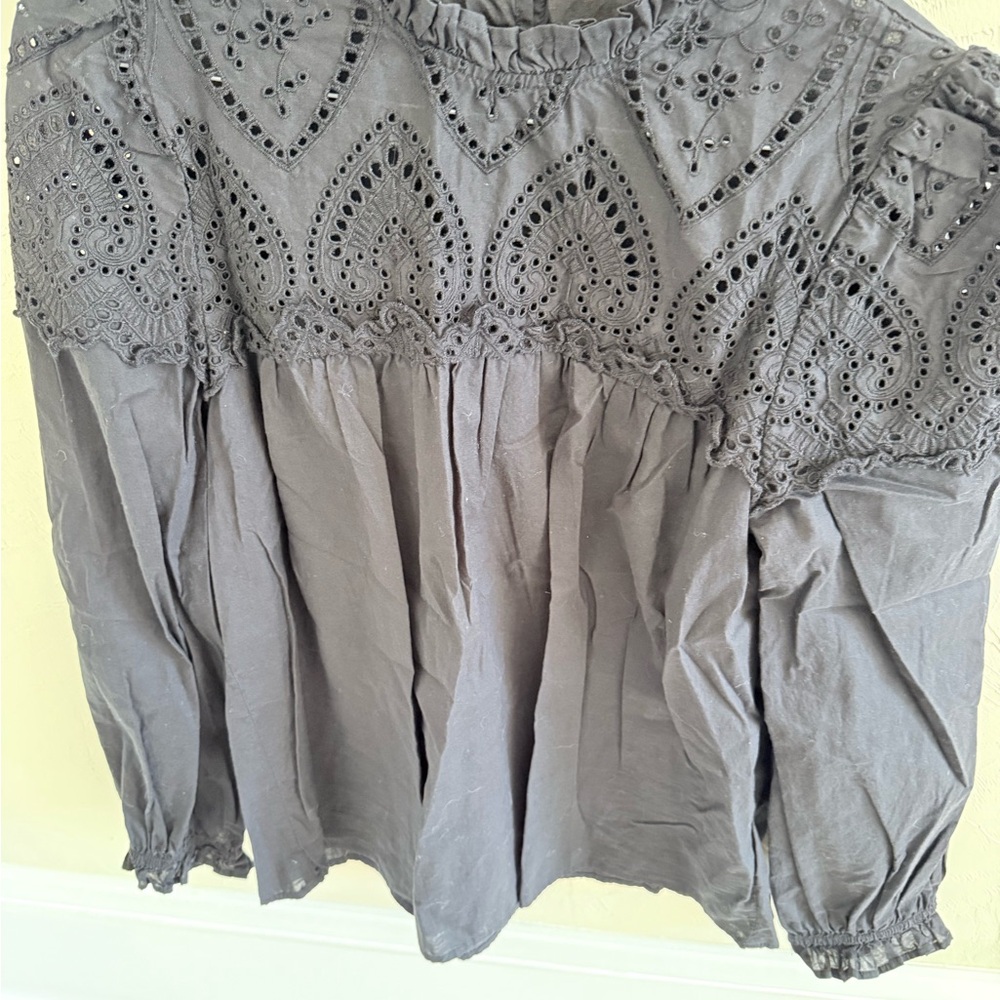 GAP Black Eyelet Women's Blouse